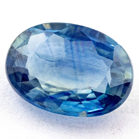 Bicolor Saphir mit 0.86 Ct