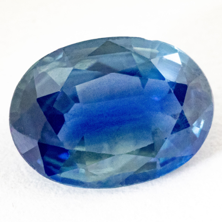 Bicolor Saphir mit 0.93 Ct
