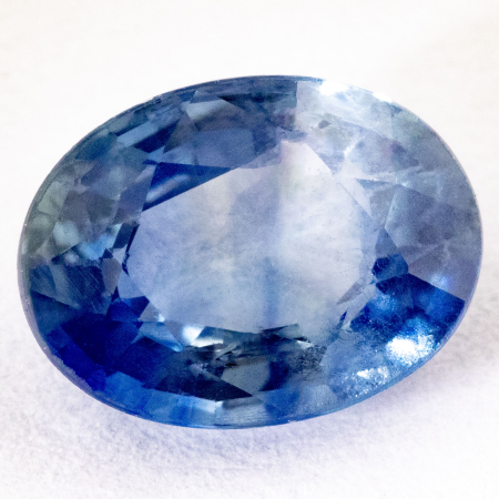 Bicolor Saphir mit 1.04 Ct