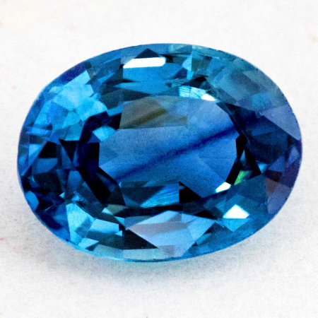 Blauer Saphir mit 1.43 Ct