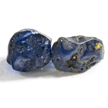 Saphir Kristalle mit 1.59 Ct, Schleifqualität