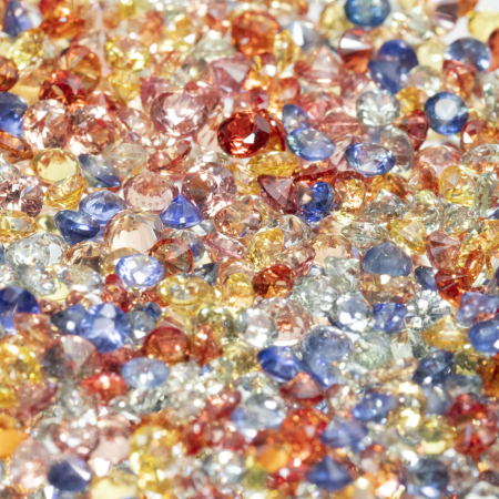 1 Ct Saphire im Brillantschliff, 2 mm