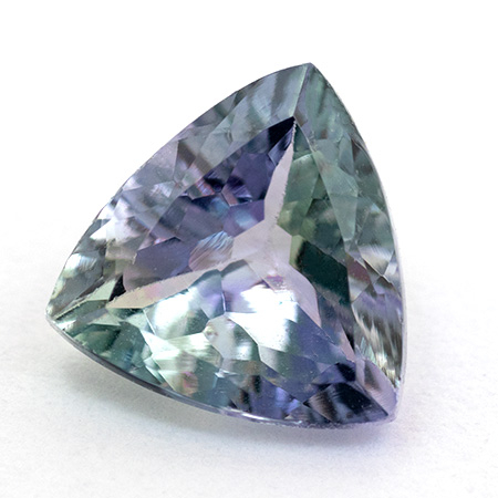 Bicolor Tansanit mit 0.76 Ct, unbehandelt