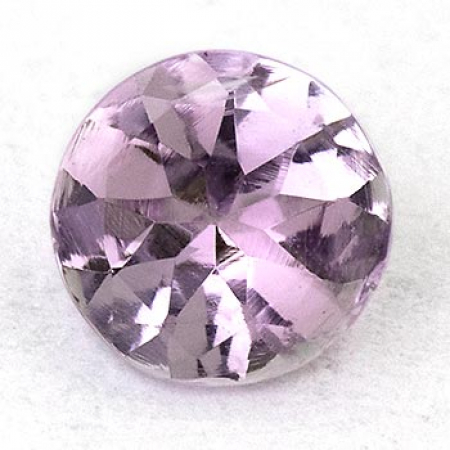 Pinkvioletter Tansanit mit 0.23 Ct