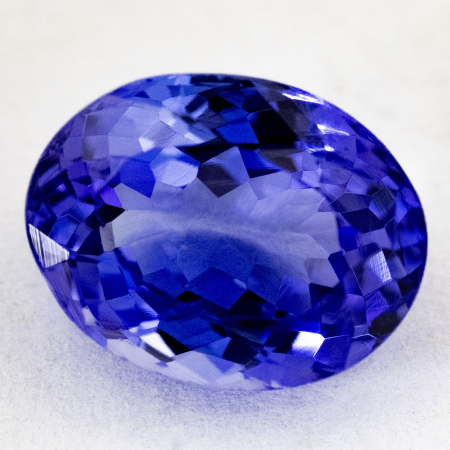 Augenreiner Tansanit mit 2.27 Ct, AA Grade