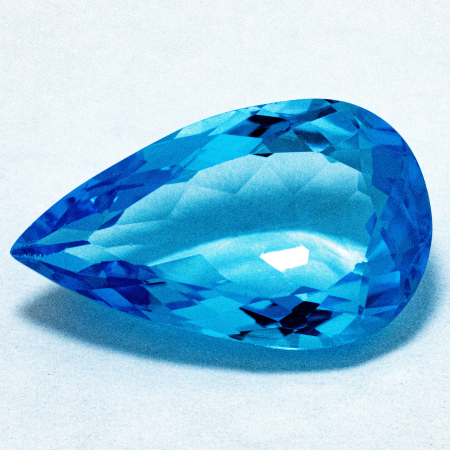 Topas in Swiss Blue mit 7.71 Ct, AAA Grade
