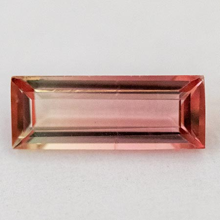 Bicolor Turmalin mit 0.92 Ct