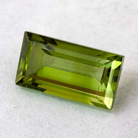 Bicolor Turmalin mit 1.12 Ct