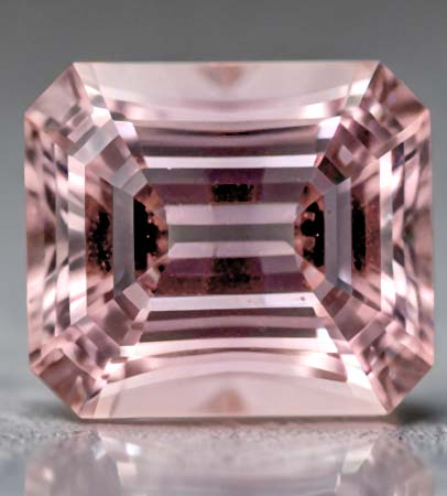 Pinkorange Turmalin mit 1.02 Ct