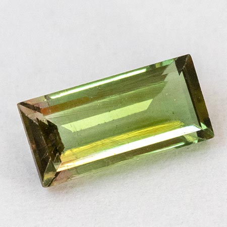 Bicolor Turmalin mit 0.71 Ct