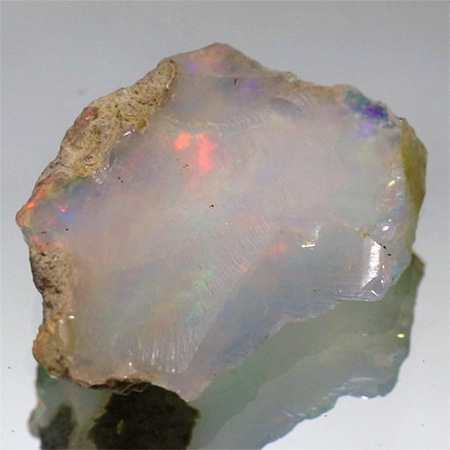 Opalkristall mit 6.95 Ct