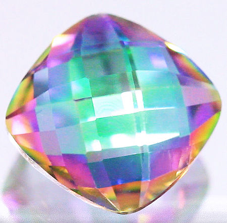 Mystic Quarz im Cushionschliff, 9x9mm