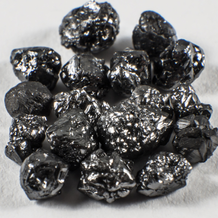 17 Stück Schwarze Rohdiamanten mit 1.59 Ct