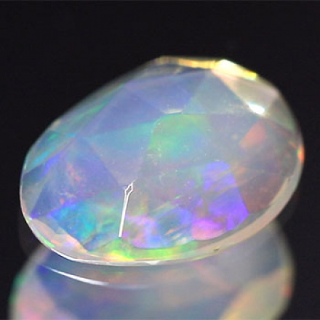 Opal im Rosenschliff mit 1.01 Ct
