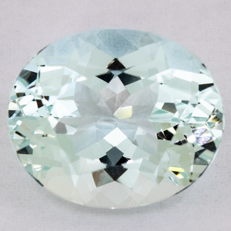 Aquamarin mit 12.59 Ct, unbehandelt