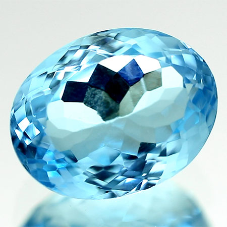 Topas in Swiss Blue mit 13.07 Ct