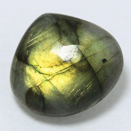 Labradorit mit 15.28 Ct