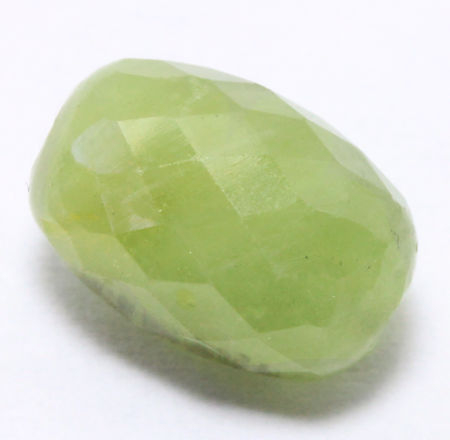 Gebohrter Saphir mit 2.83 Ct