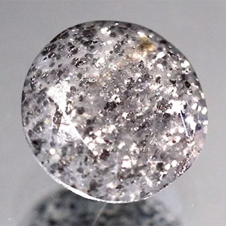 Schwarzer Aventurin Quarz mit 4.40 Ct