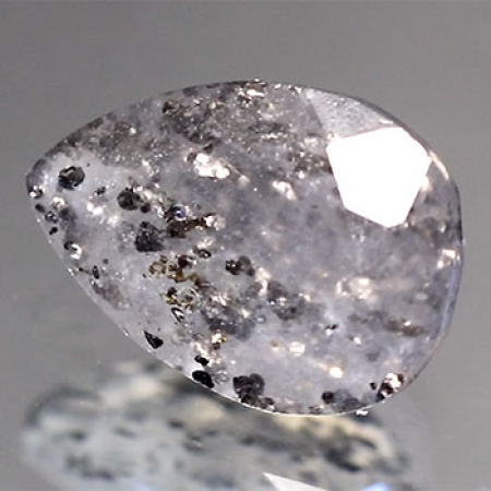 Schwarzer Aventurin Quarz mit 4.59 Ct