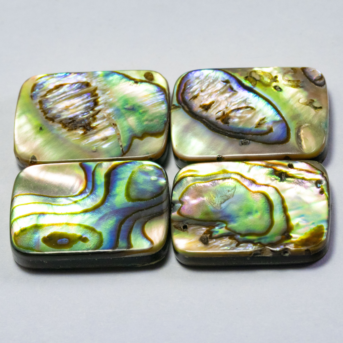 Abalone Dubletten 24.86 Ct, gebohrt
