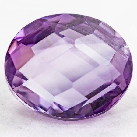 Amethyst 12 x 10 mm, ca. 5.70 Ct, Checkerboardschliff