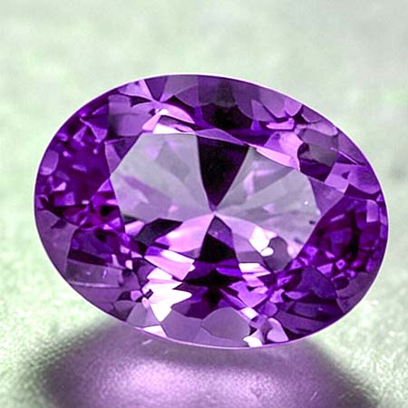 Brasilianischer Amethyst mit 4.24 Ct, AAA Grade