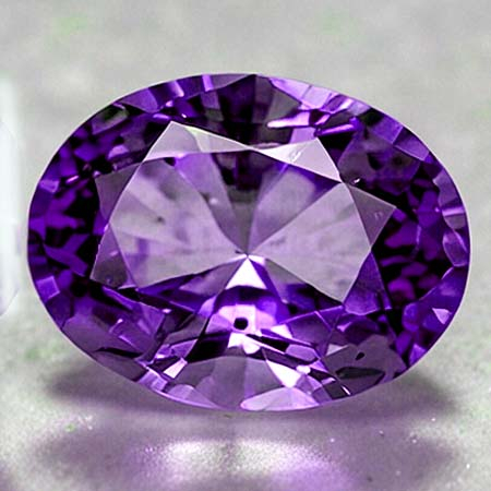 Brasilianischer Amethyst mit 8.82 Ct, AAA Grade