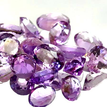 12.35 Ct Amethyste, teilgeschliffen