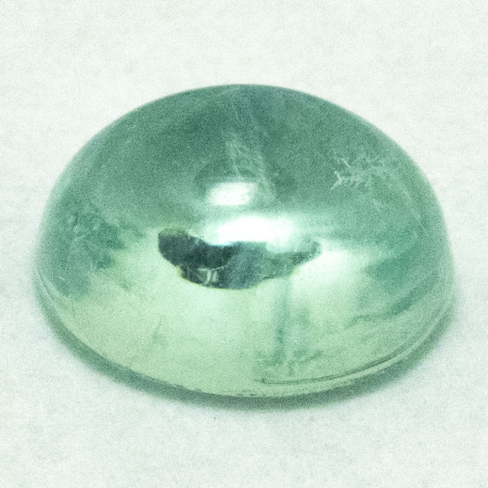 Apatit im Cabochonschliff mit 1.24 Ct