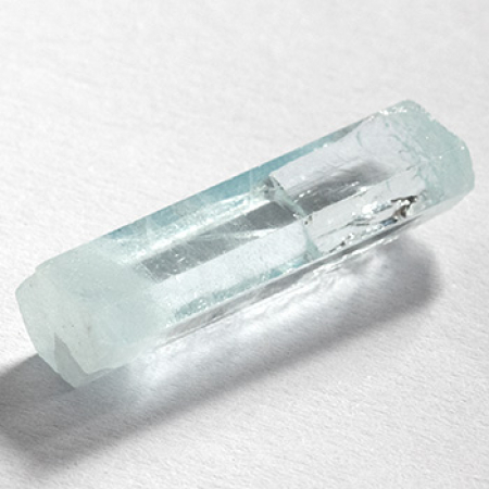 Aquamarinkristall mit 13.64 Ct