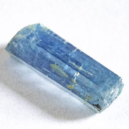 Santa Maria farbener Aquamarin-Kristall mit 2.18 Ct
