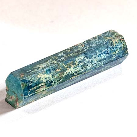 Santa Maria farbener Aquamarinkristall mit 51.62 Ct