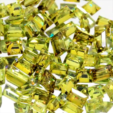 Demantoid mit 0.35 Ct