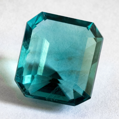 Fluorit mit 16.50 Ct, facettiert