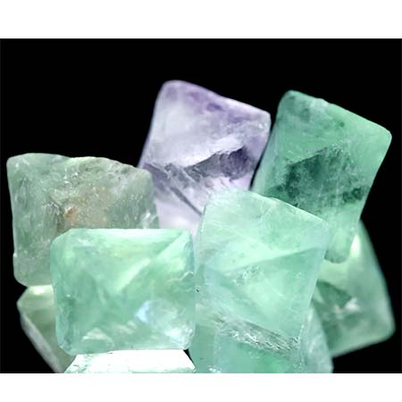 Fluorit Kristalle mit 105.91 Ct