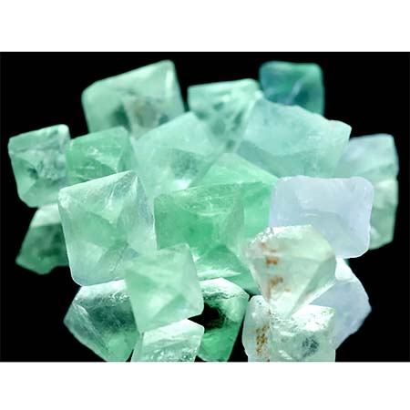 Fluorit Kristalle mit 98.27 Ct