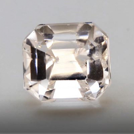 Hiddenit mit 5.95 Ct