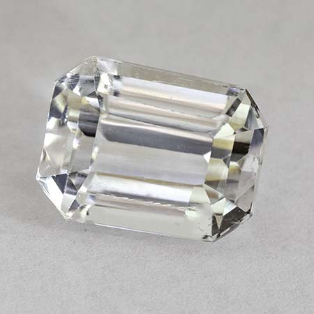 Hiddenit mit 9.11 Ct