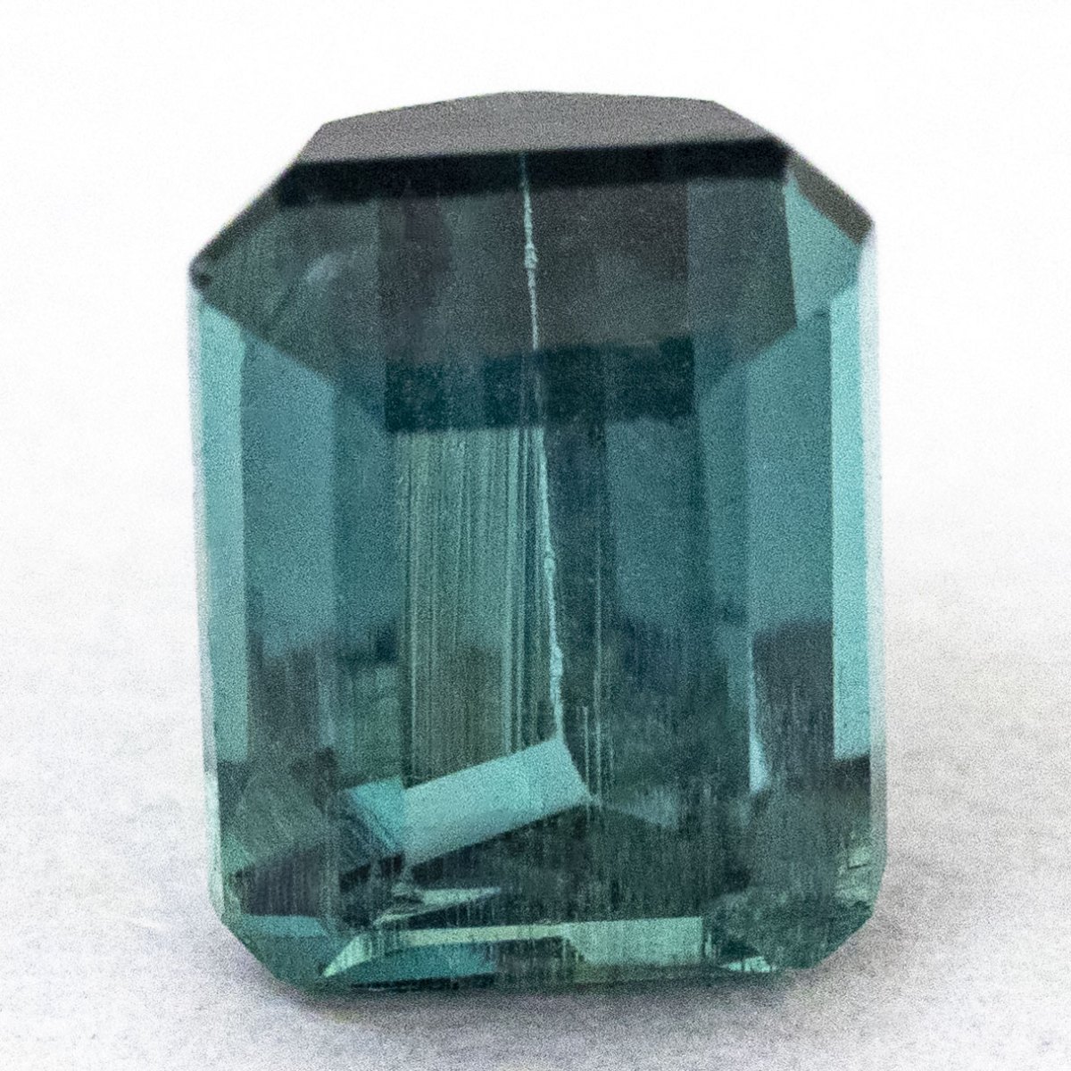 Indigolith mit 0.50 Ct