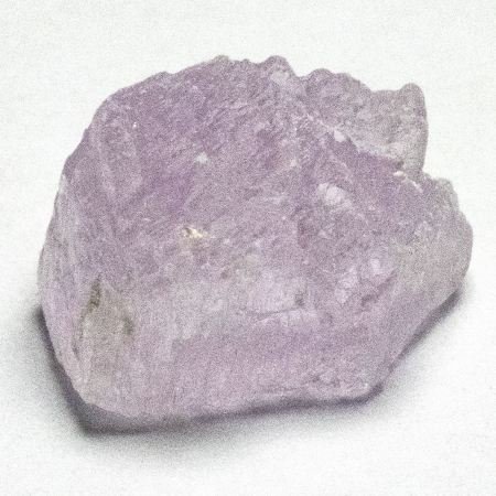 Kunzit Kristall mit 10.84 Ct