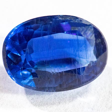 Saphirblauer Kyanit 1.07 Ct