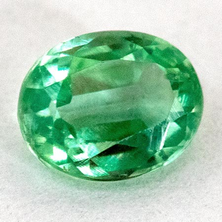 Grüner Kyanit 5 x 4 mm, ca. 0.50 Ct, unbehandelt