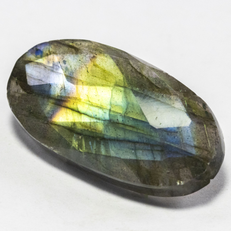 Labradorit im Rosenschliff mit 32.33 Ct