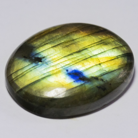 Labradorit mit 42.98 Ct