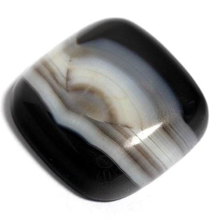 Onyx mit ca. 22 x 22 mm