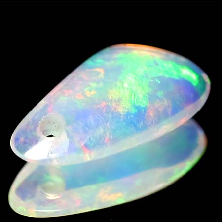 Welo Opal mit 0.89 Ct, AAA Qualität, gebohrt