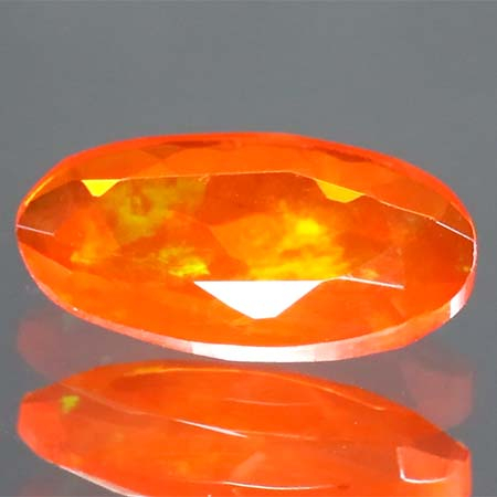 Afrikanischer Welo Feueropal mit 0.99 Ct