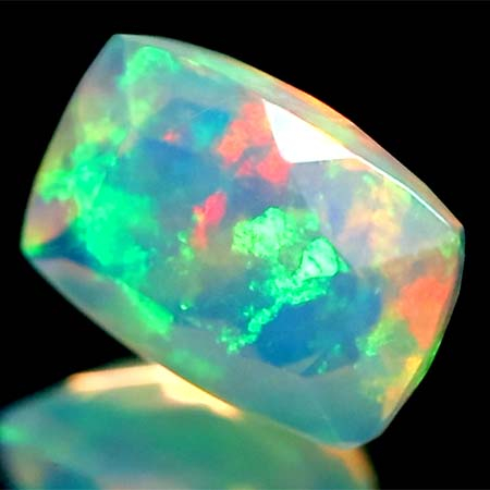 Facettierter Welo-Opal 1.10 Ct, AAA-Qualtität