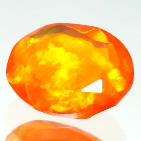 Afrikanischer Welo Feueropal mit 1.22 Ct